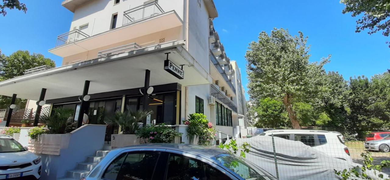 Hotel Penny Rimini Exterior photo