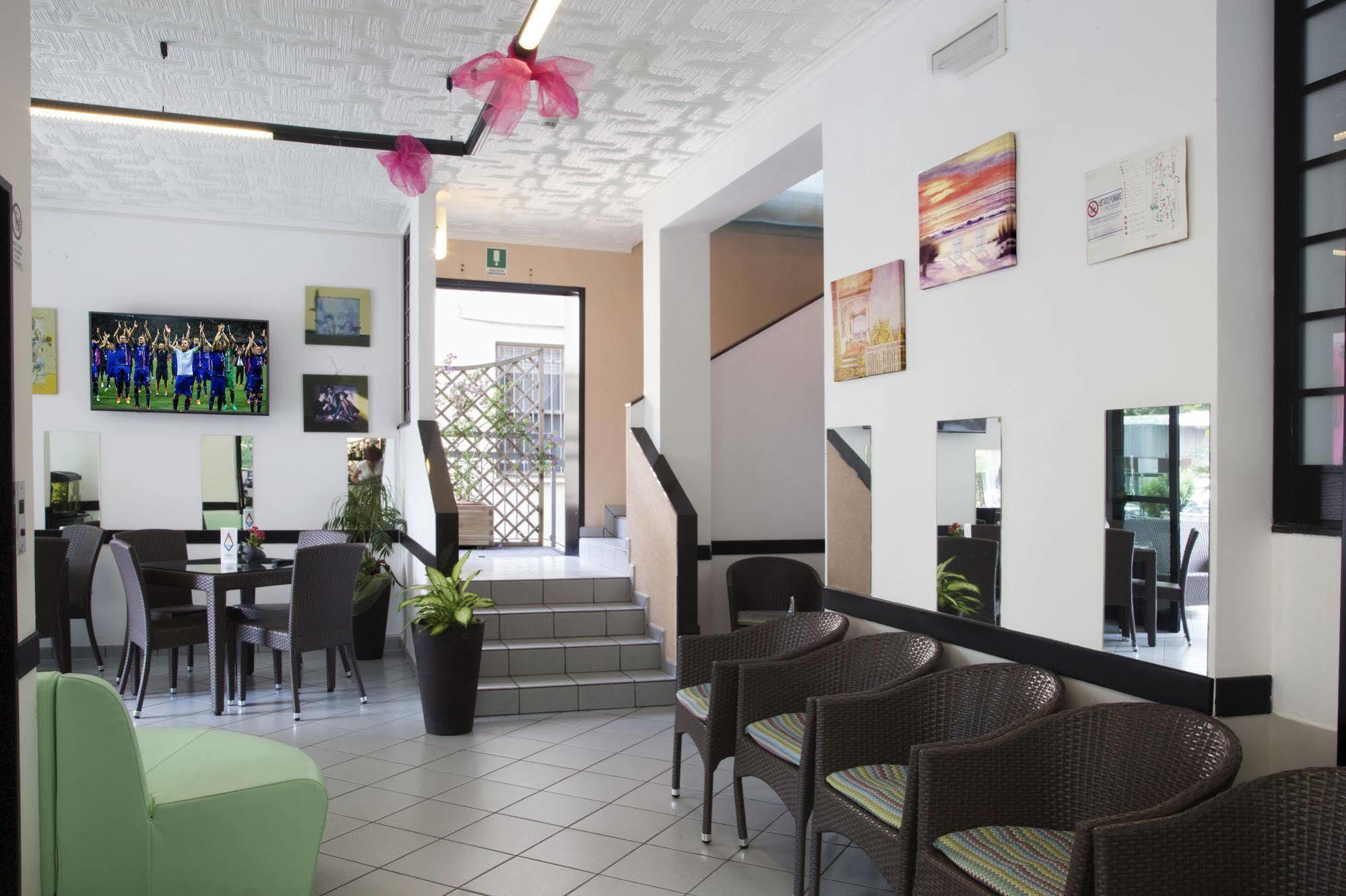 Hotel Penny Rimini Exterior photo