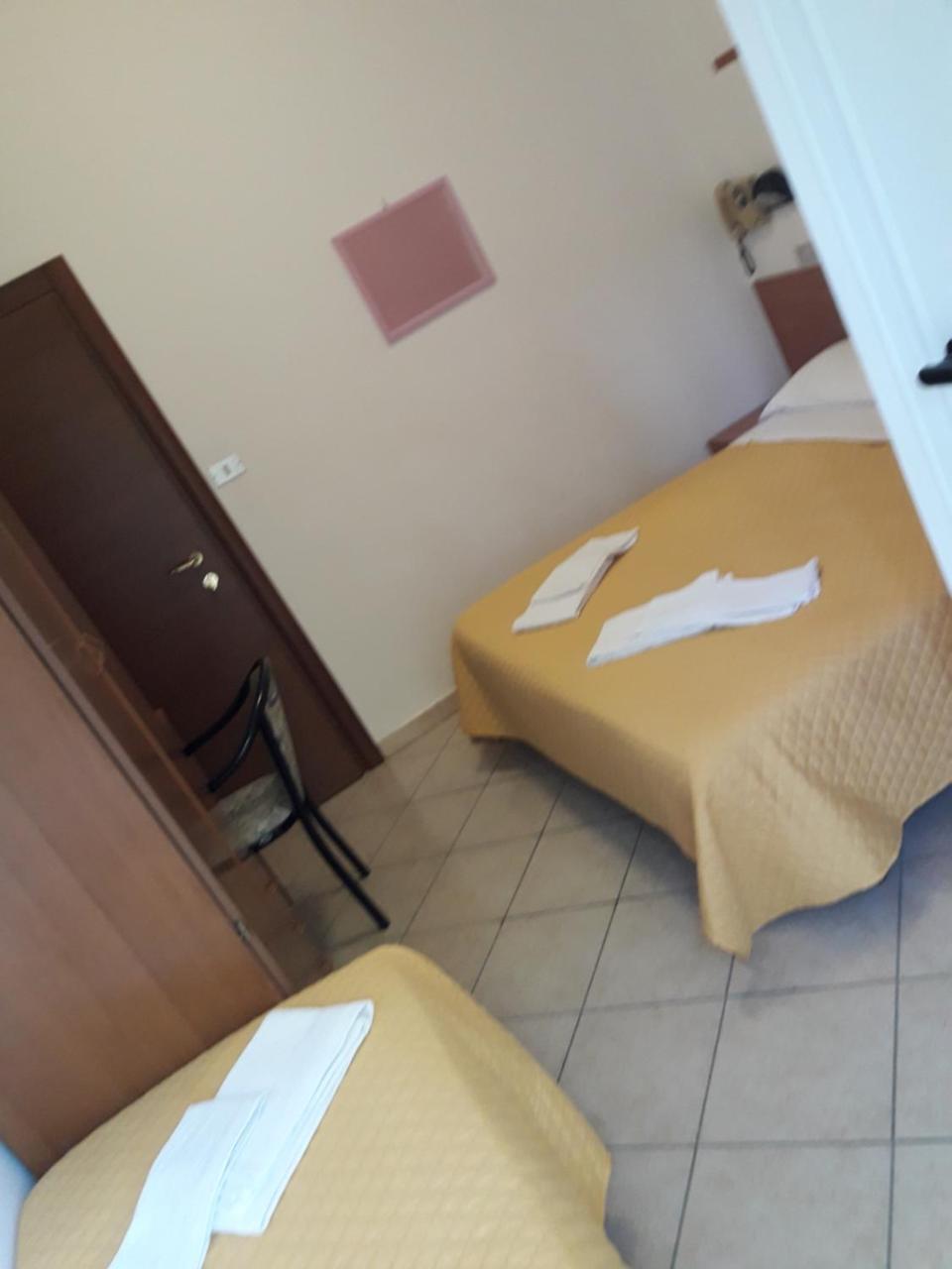 Hotel Penny Rimini Exterior photo